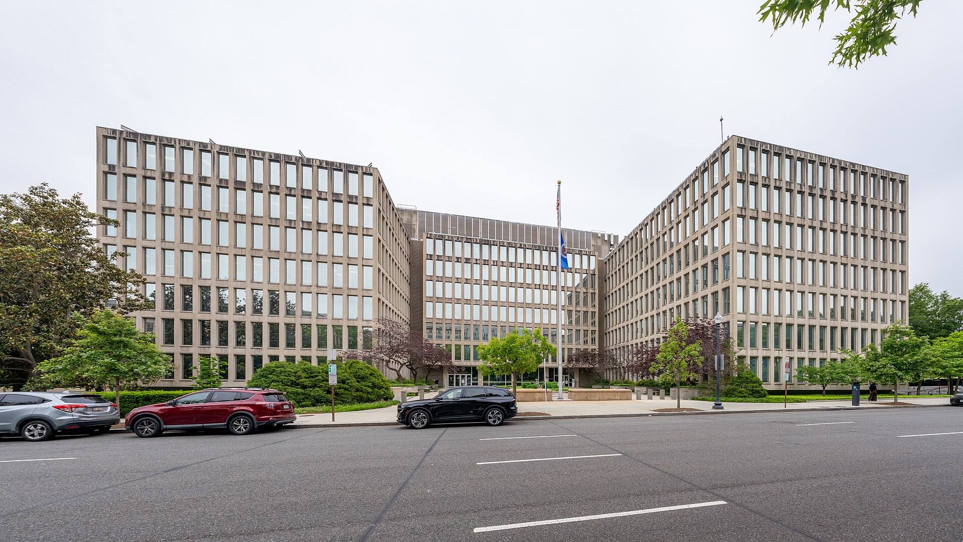 Photo of the OPM Theodore Roosevelt Federal Building